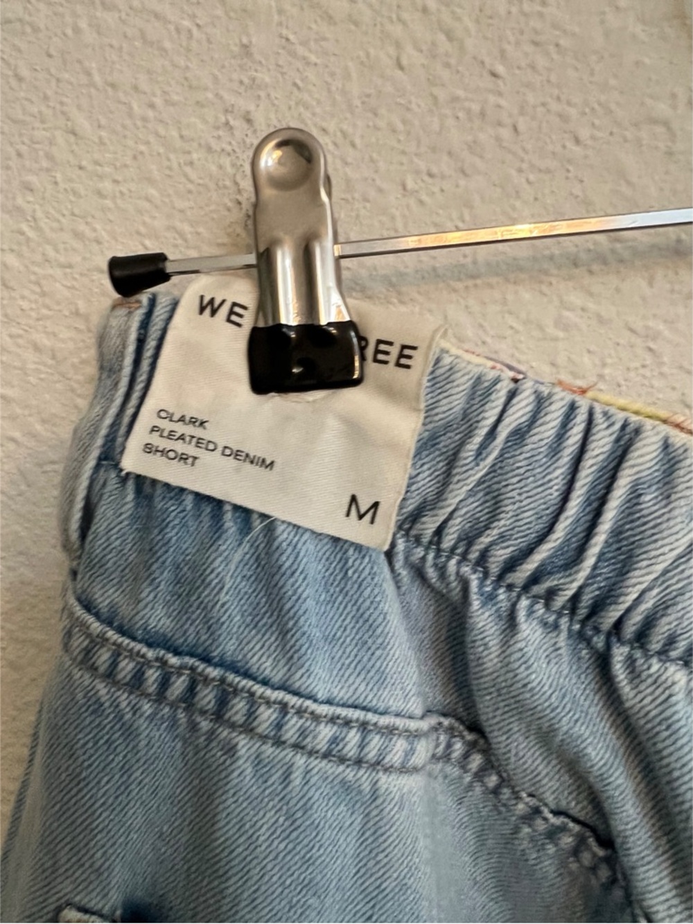 #1717 NWT Free People Clark Pleated Denim Shorts Beach Stoned Medium - Picture 8 of 8